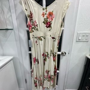 Nostalgia floral maxi dress, women’s size L